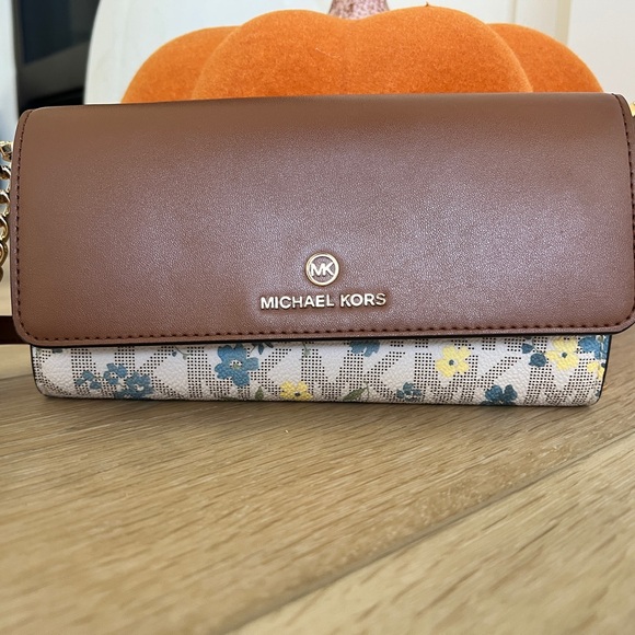 ❗️LOW START❗️Micheal Kors Jet Set Logo Floral Large Wallet Crossbidy - Picture 1 of 7